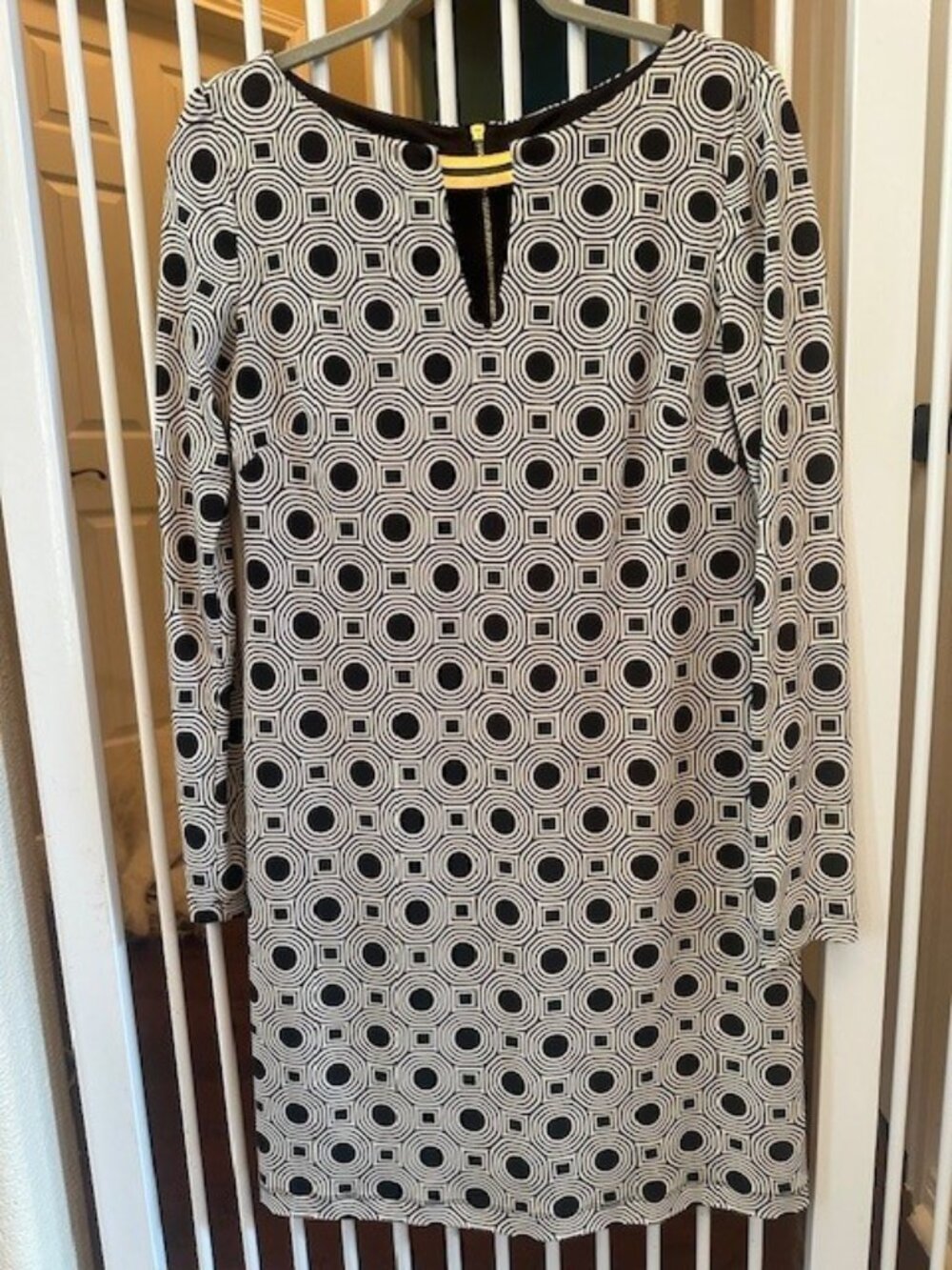 Vince Camuto Pattern Dress Women’s Size 6